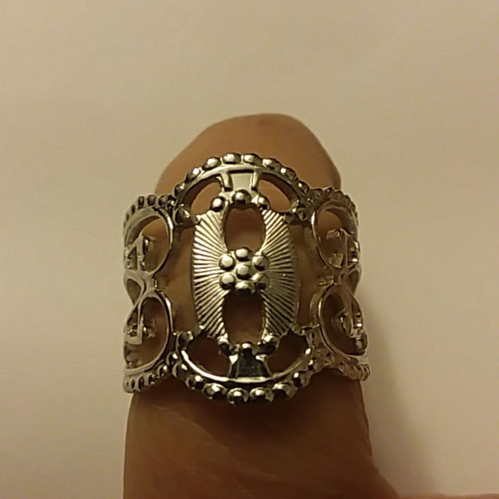 Sarah Coventry ring